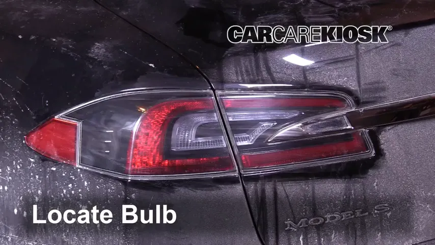 2014 Tesla S Electric Lights Turn Signal - Rear (replace bulb)